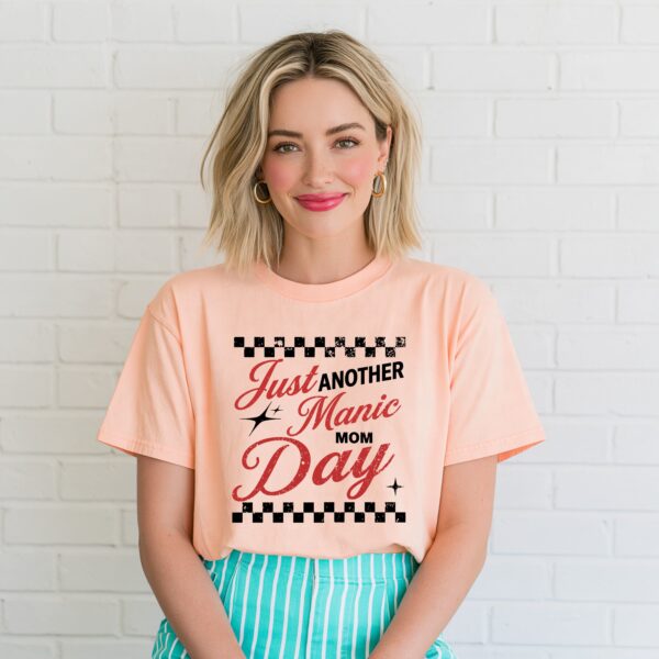 Checkered Manic Mom